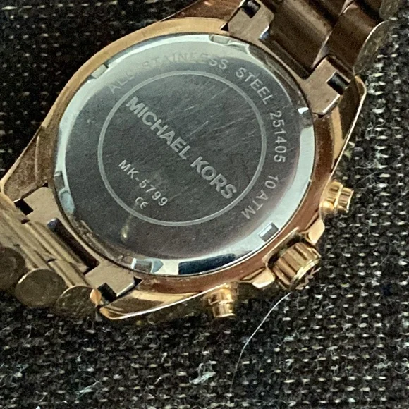 Rose Gold-Tone Metal Clasp MICHAEL Michael Kors Analog Watch w/Date (& Booklet)
